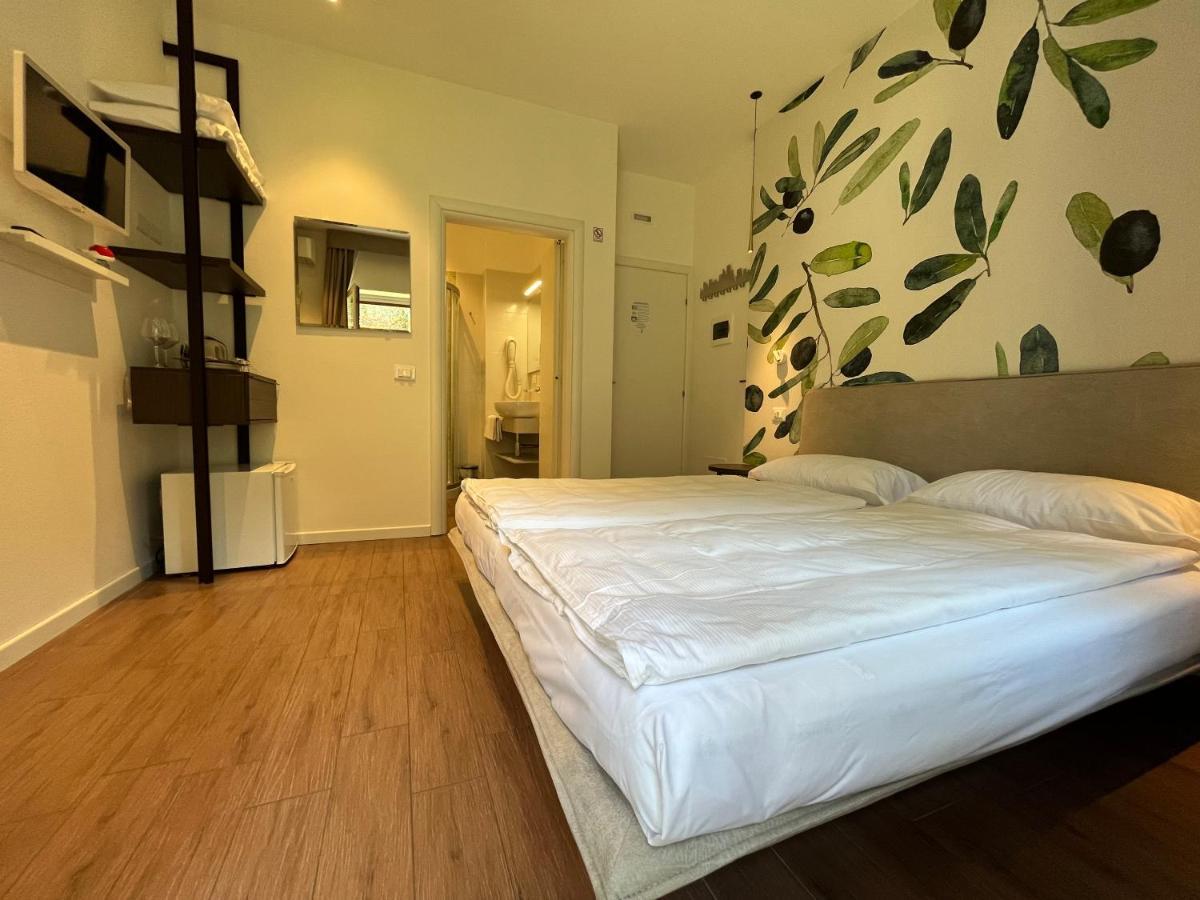 Agritur Fiore D'Ulivo 加尔达湖滨 外观 照片
