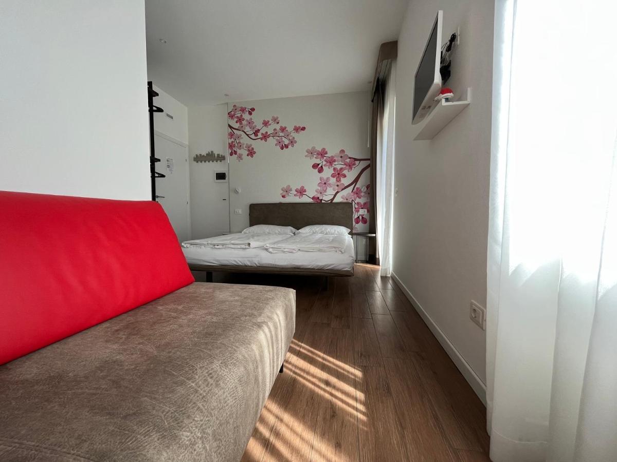 Agritur Fiore D'Ulivo 加尔达湖滨 外观 照片