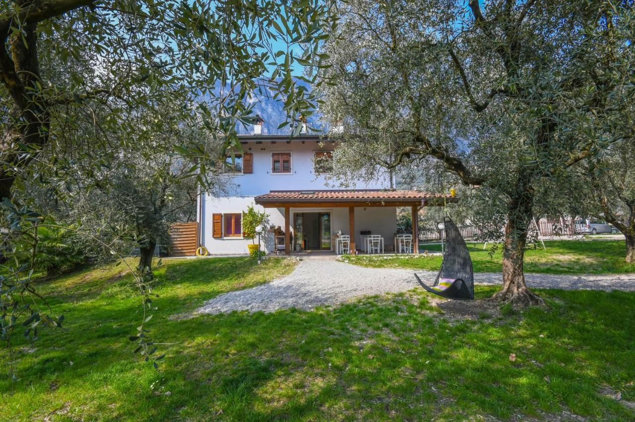 Agritur Fiore D'Ulivo 加尔达湖滨 外观 照片